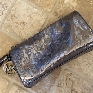 Michael Kors makeup bag